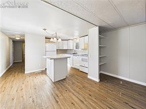 192 E Kipling Drive