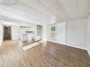 192 E Kipling Drive