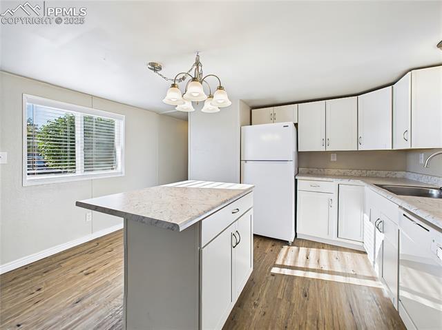 192 E Kipling Drive