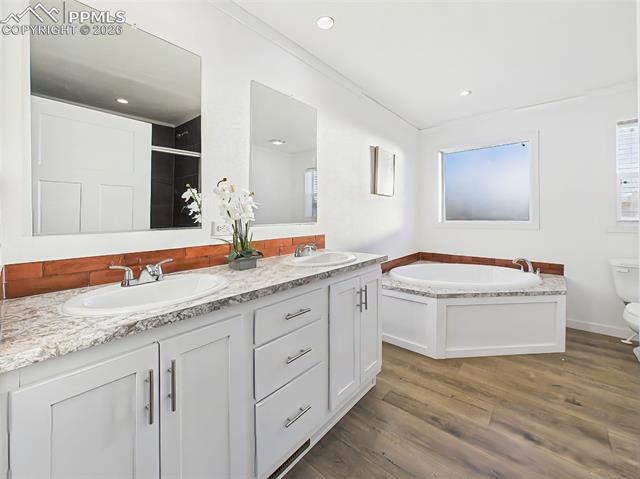 77 E Dante Lane