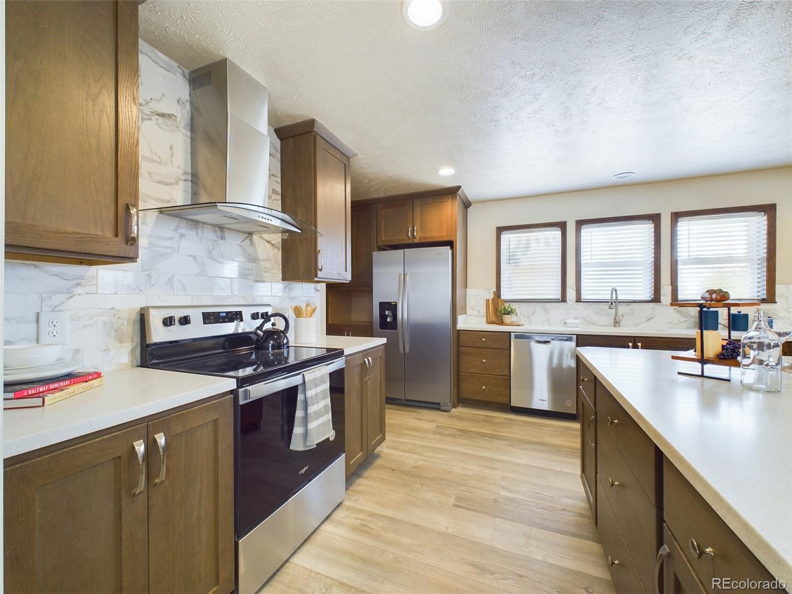 715 S Blakeland Drive