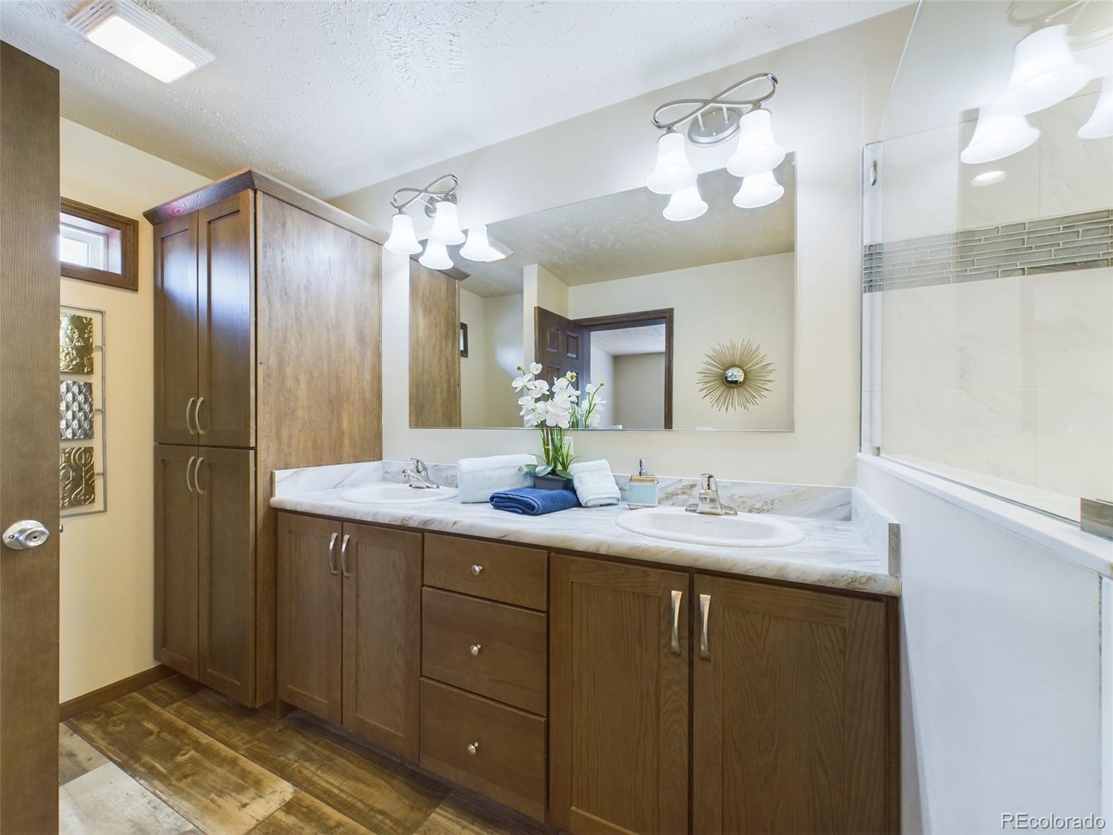 715 S Blakeland Drive