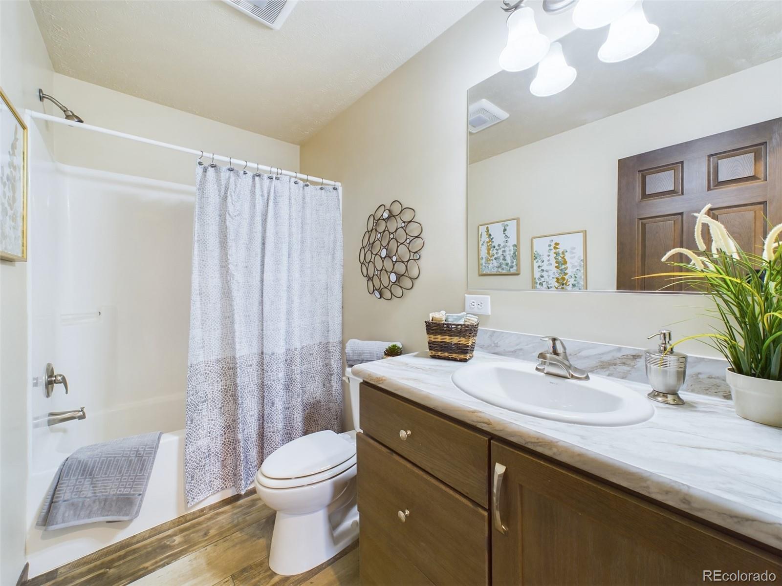 715 S Blakeland Drive