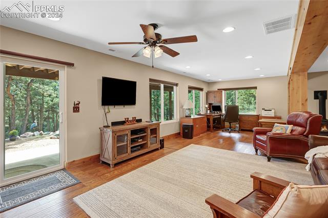 1076 Lucky Lady Drive