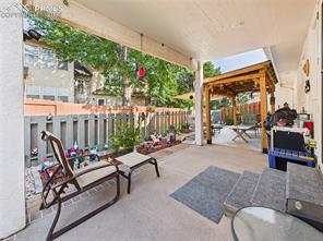 860 Loma Point