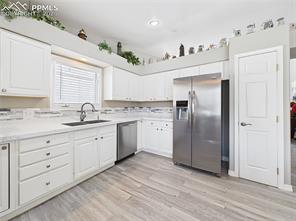 860 Loma Point