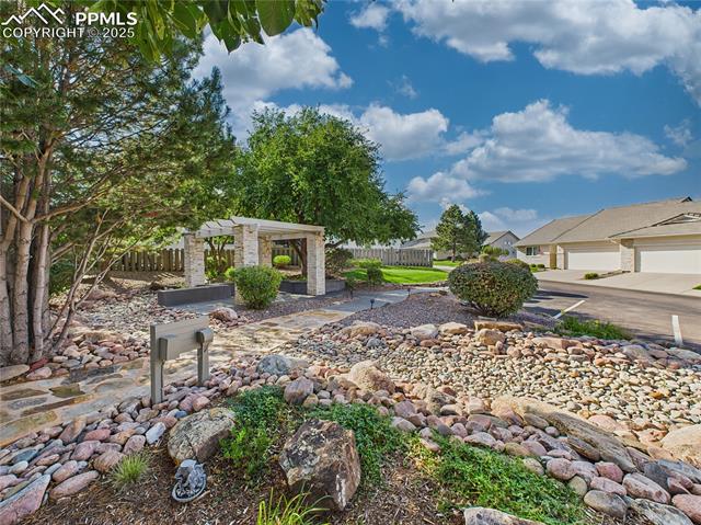 860 Loma Point