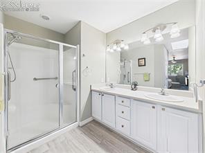 860 Loma Point