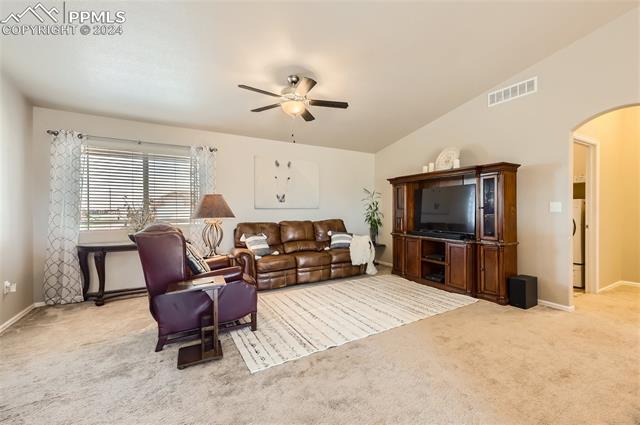 617 E Chaunsey Drive