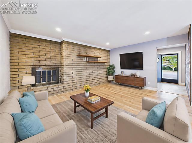 1107 Parkview Boulevard