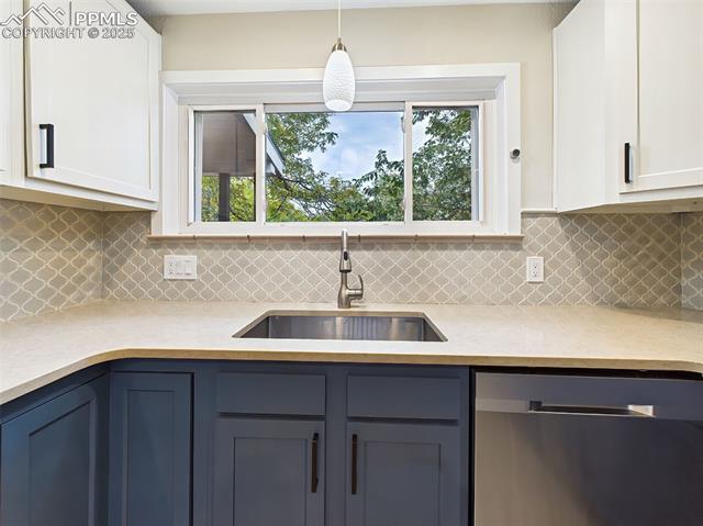 1107 Parkview Boulevard