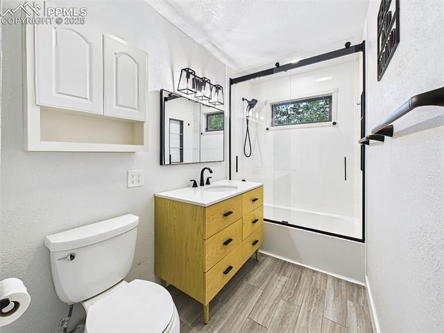 1107 Parkview Boulevard