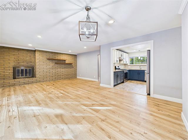 1107 Parkview Boulevard