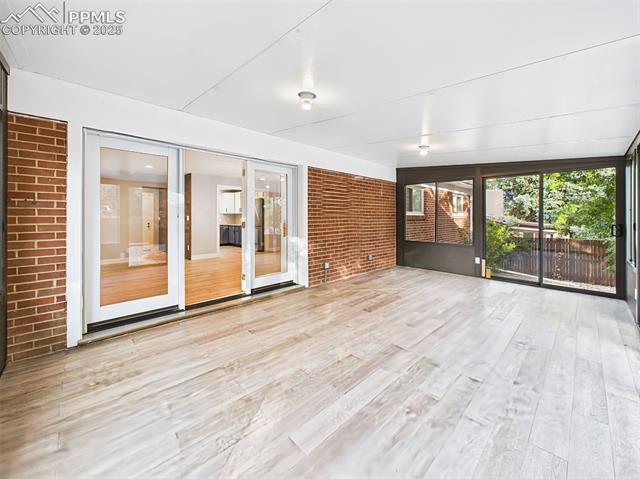 1107 Parkview Boulevard