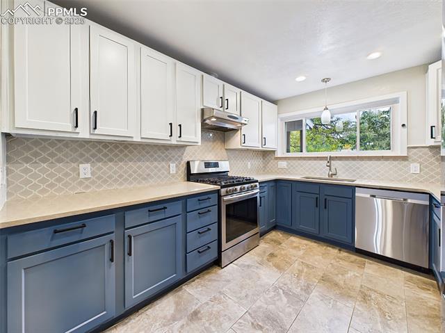 1107 Parkview Boulevard