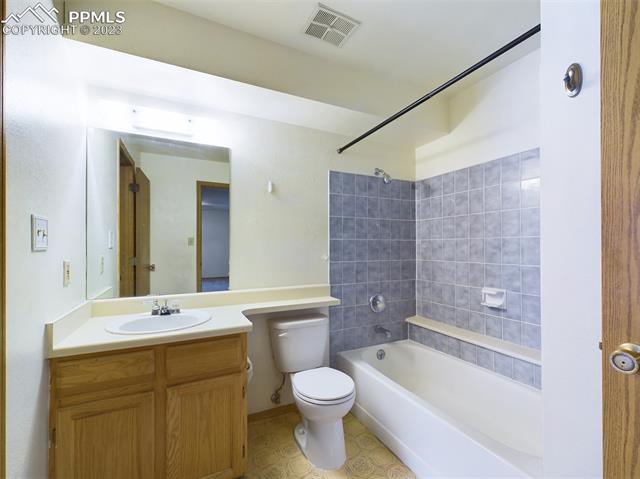 4359 Hunting Meadows Circle