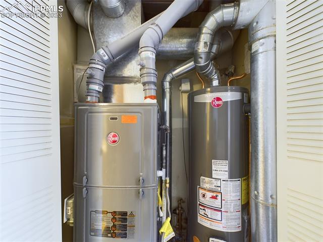 4359 Hunting Meadows Circle