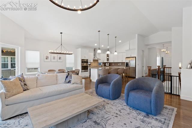 11661 Spectacular Bid Circle