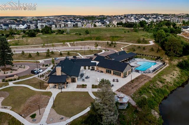 11661 Spectacular Bid Circle