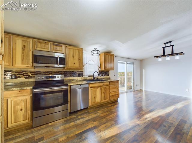 485 Grazing Bit Trail