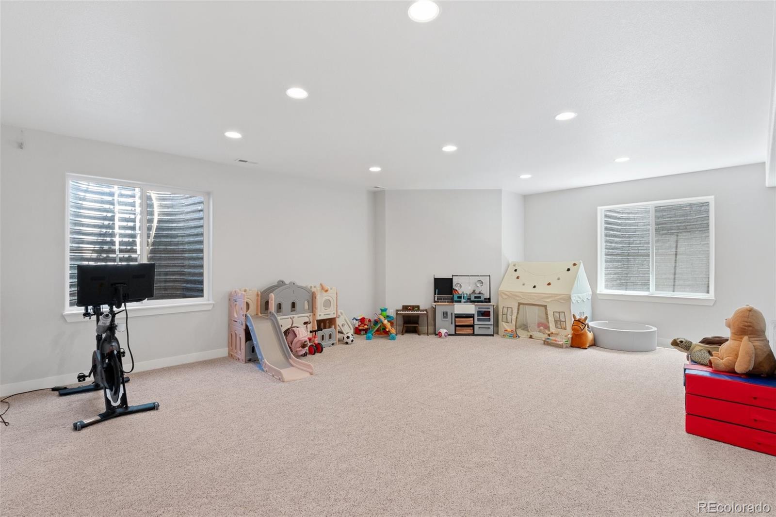 11661 Spectacular Bid Circle