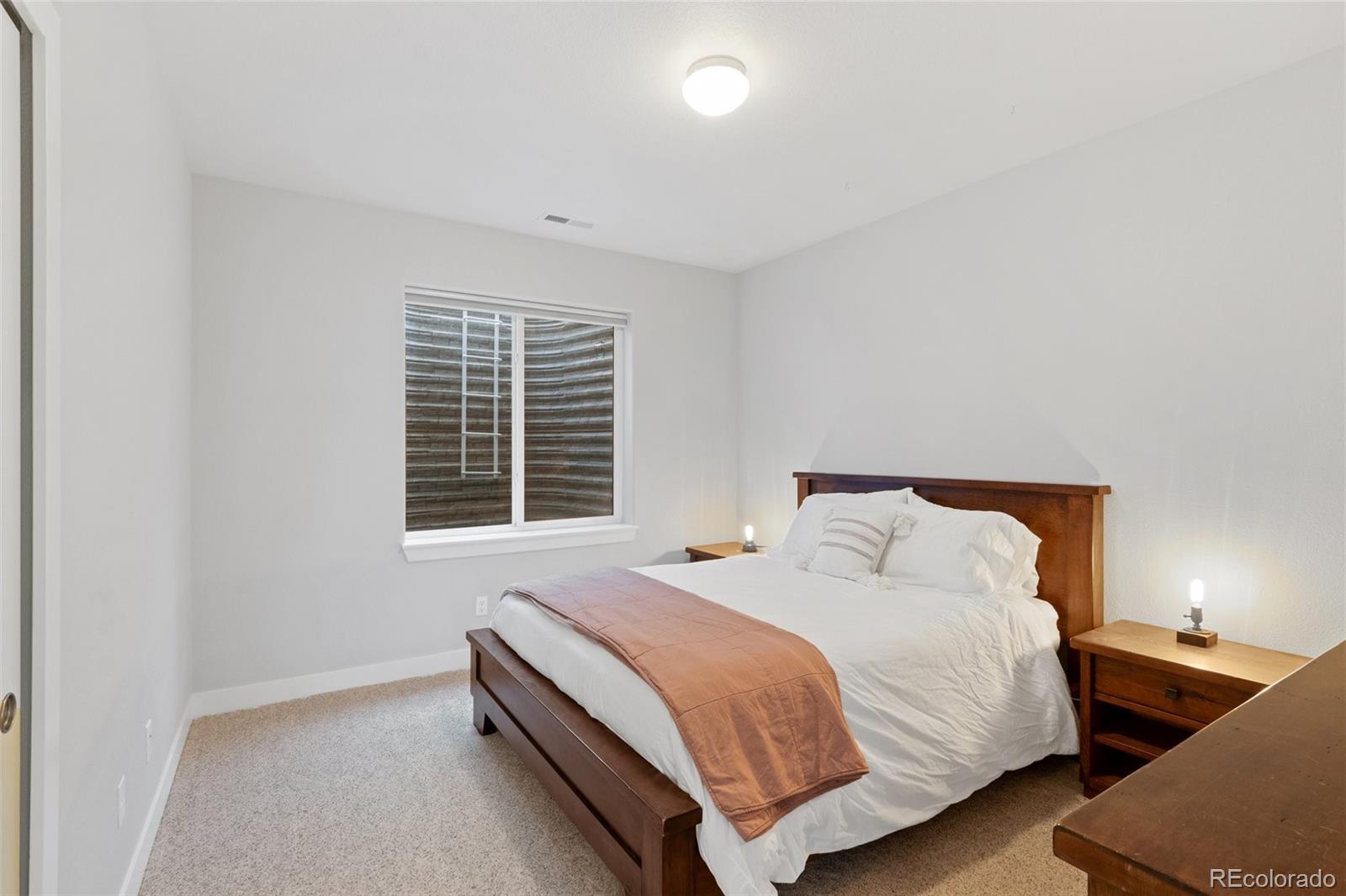 11661 Spectacular Bid Circle