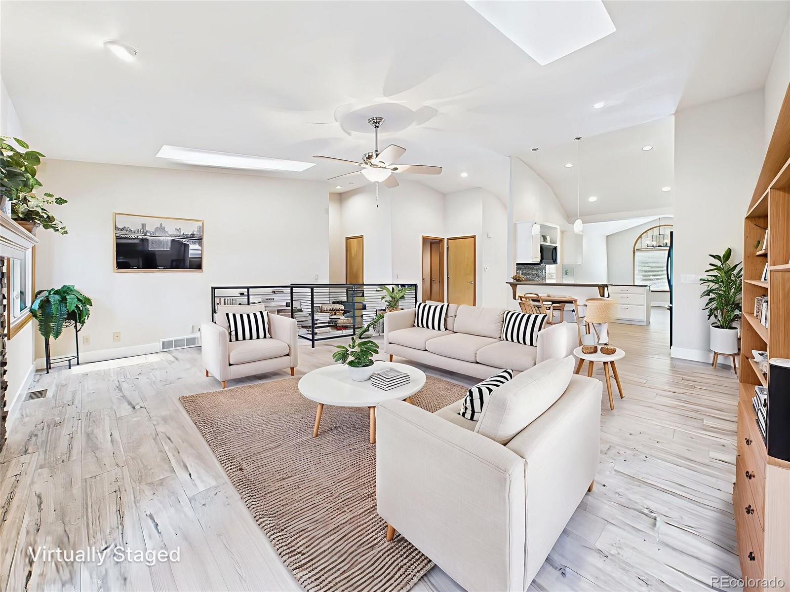 8 Luxury Lane