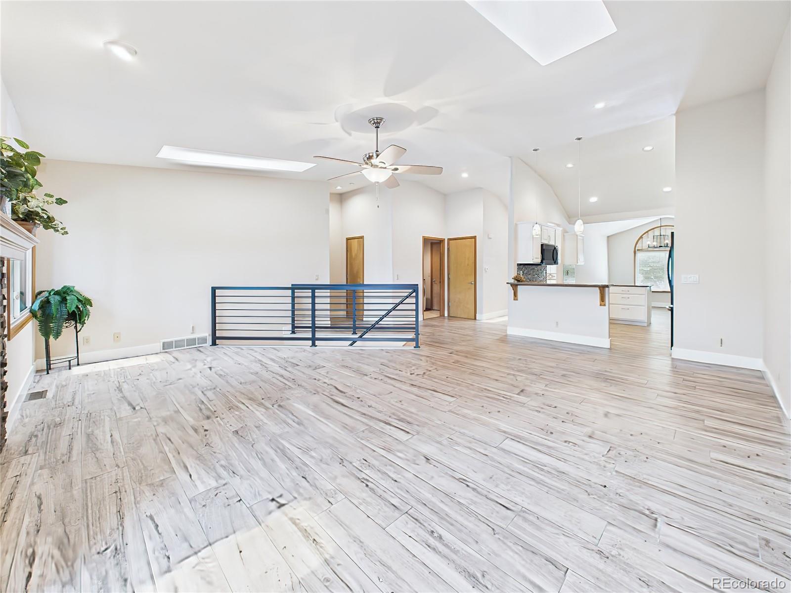 8 Luxury Lane