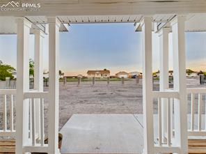 849 E Woodleaf Drive