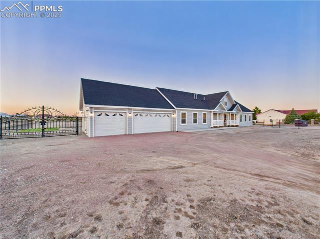 849 E Woodleaf Drive