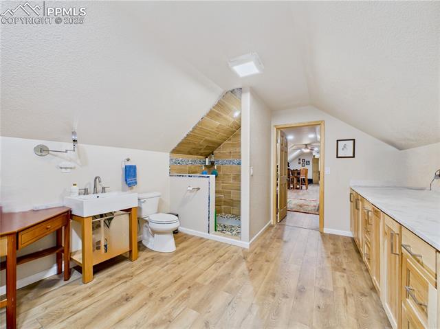 849 E Woodleaf Drive