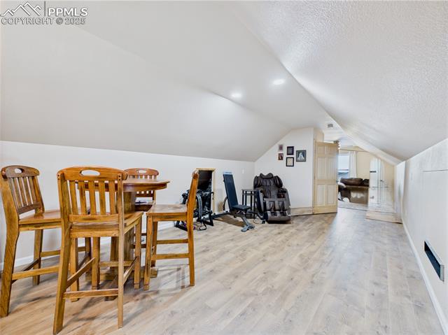 849 E Woodleaf Drive