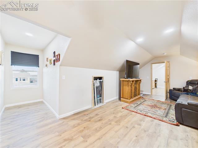 849 E Woodleaf Drive