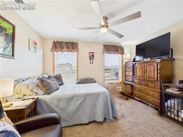 849 E Woodleaf Drive