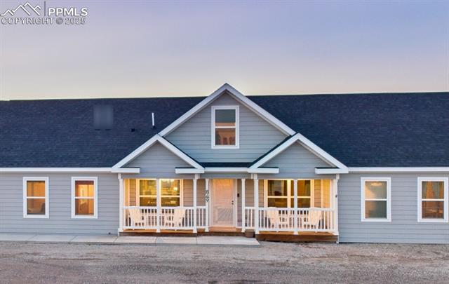 849 E Woodleaf Drive