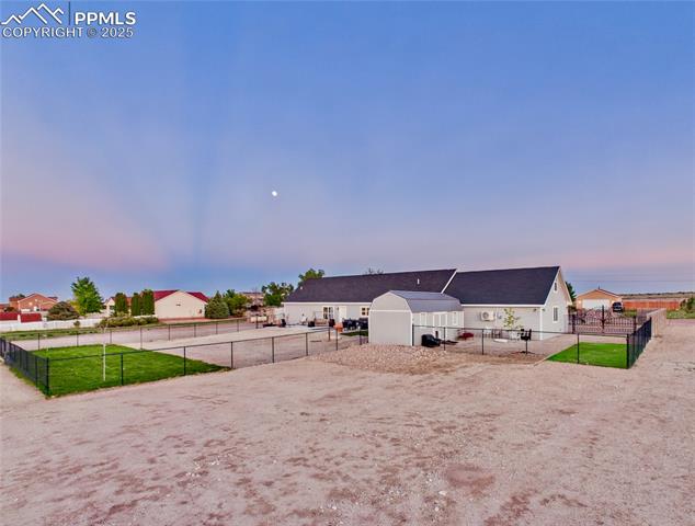 849 E Woodleaf Drive