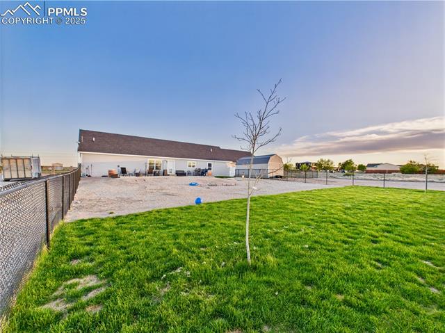 849 E Woodleaf Drive