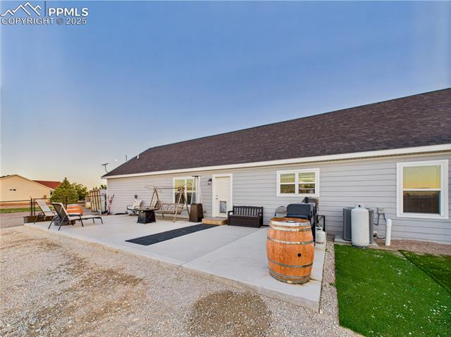 849 E Woodleaf Drive