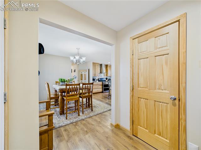 849 E Woodleaf Drive