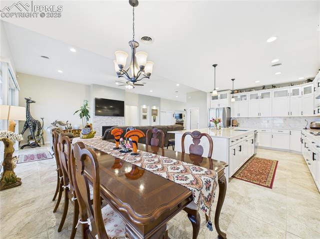 557 S Archdale Drive