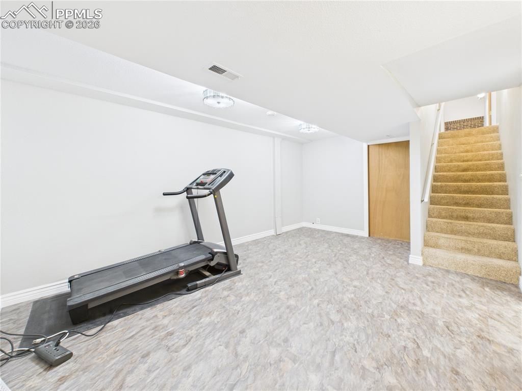 2210 Greenwich Circle