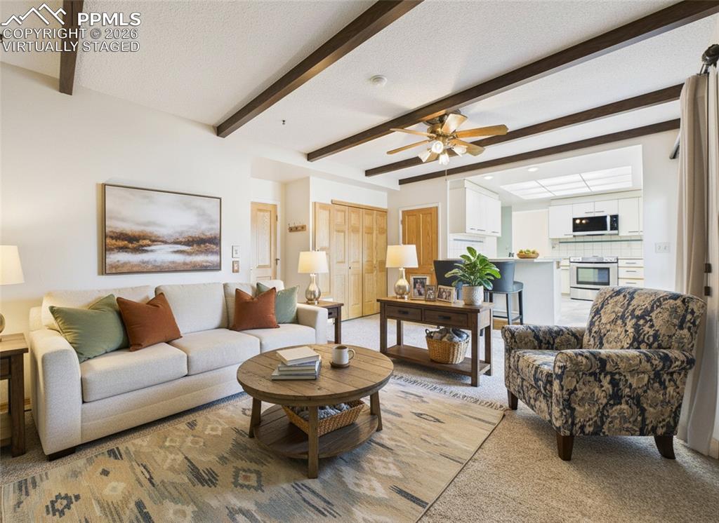 2210 Greenwich Circle