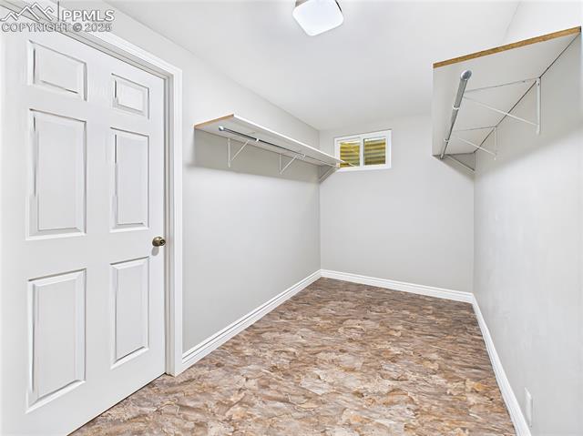 2210 Greenwich Circle