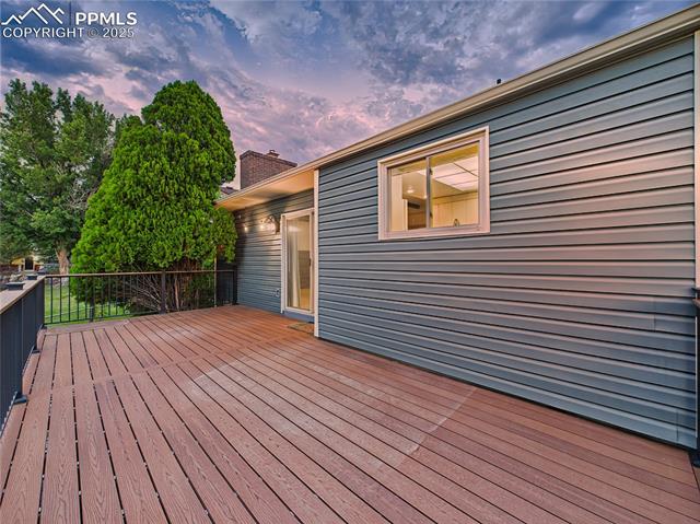 2210 Greenwich Circle