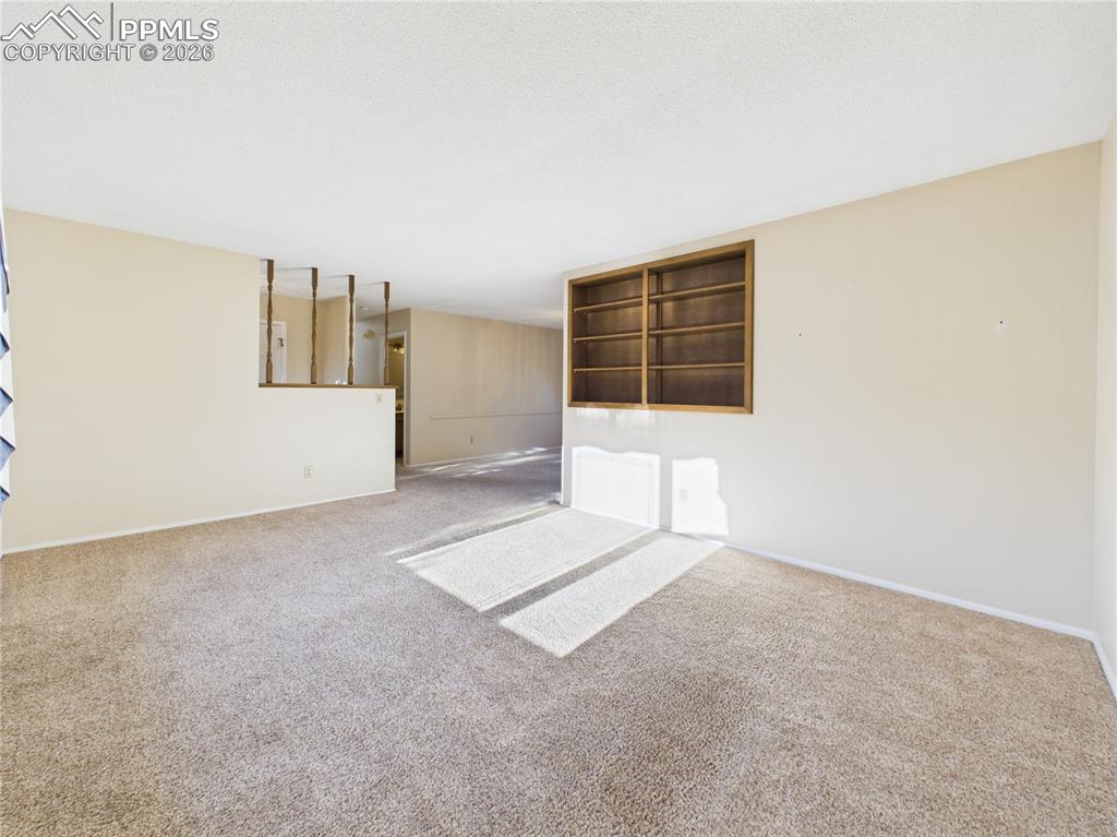 2210 Greenwich Circle