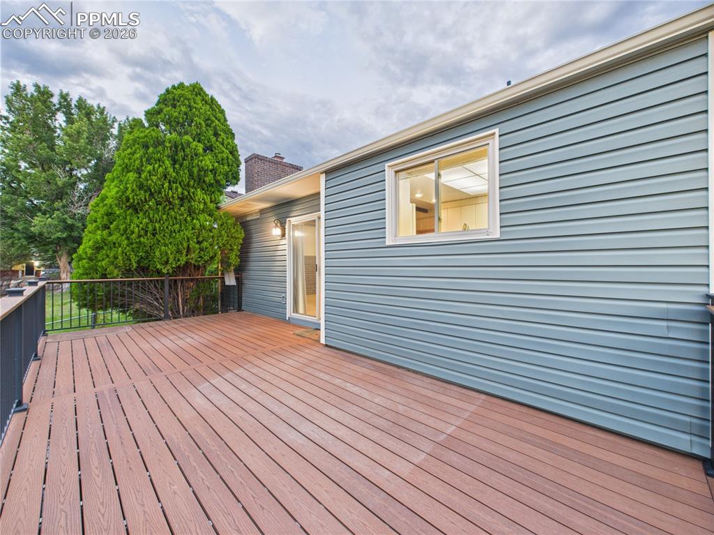 2210 Greenwich Circle