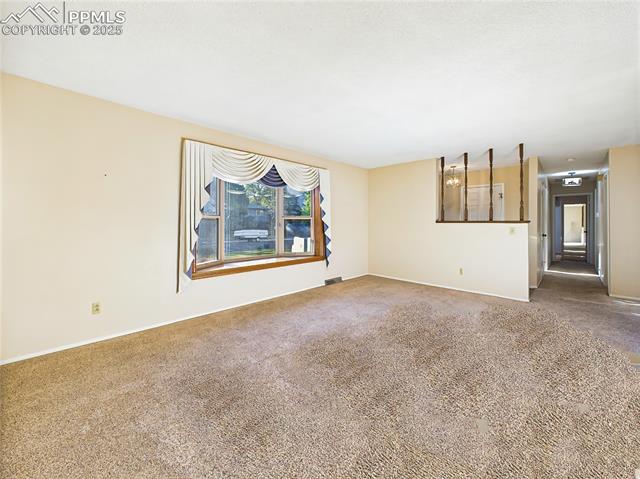 2210 Greenwich Circle