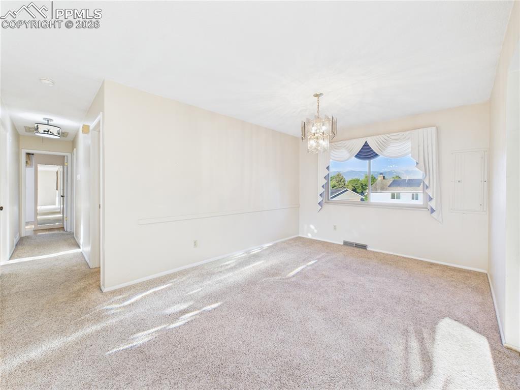 2210 Greenwich Circle