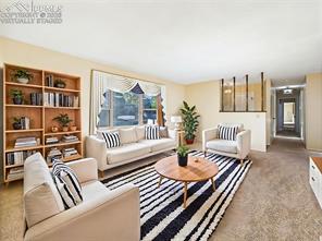 2210 Greenwich Circle