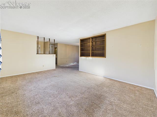 2210 Greenwich Circle